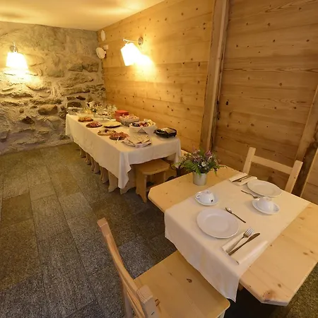 Il Faita Hotel *